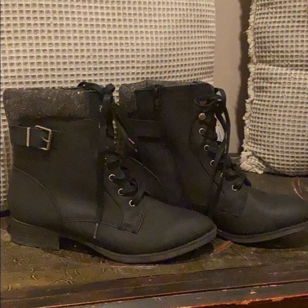 Rampage Boots